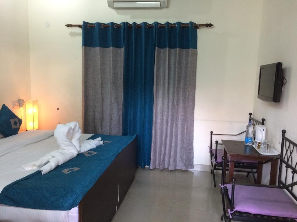Hotel Sukhsadan Дехрадун Номер фото